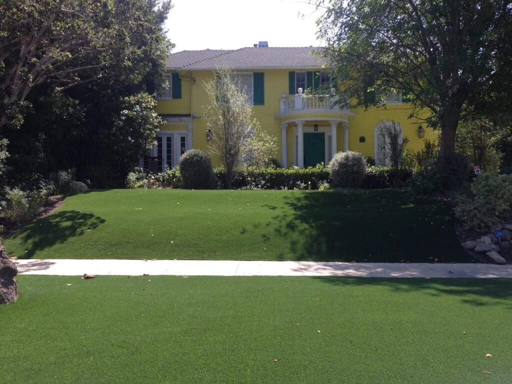 Transform Your Lawn With Premium Artificial Turf